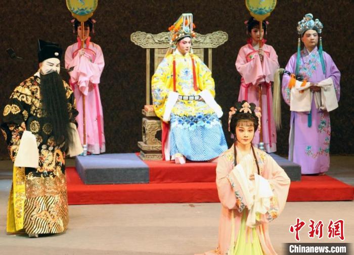 叶邦煊创作的闽剧《孟丽君》至今仍活跃在舞台上。(资料图) 福州闽剧艺术传承发展中心 供图