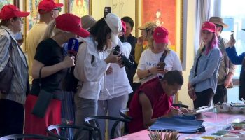 俄罗斯主流媒体记者团走进夏河