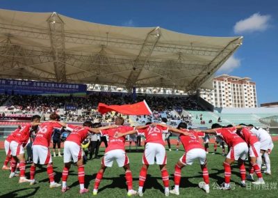 “黄河首曲杯”足球邀请赛 | 揭幕战震撼打响 甘南VS甘孜精彩对弈