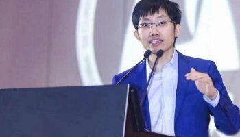 Nature 2025年度十大人物揭晓：中国科学家梁文锋、杜梦然引领全球科研突破