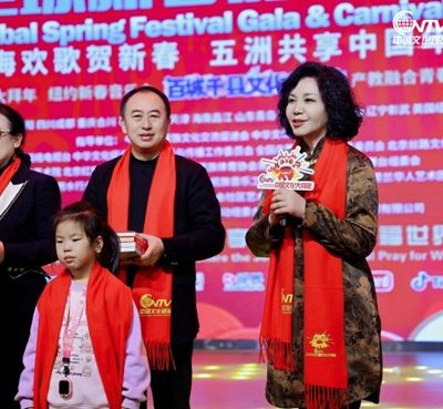 旧书新知再出圈丨易书易宝携国珍书屋2026“书香公益行”在“第十二届中国文化大拜年全球新春嘉年华”8小时直播中亮相,公益捐书,新春启程!